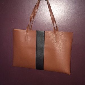 Vince Camuto Tote bag